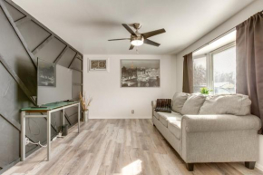 Covered Patio, Gas Grill and Yard Sheridan Home!